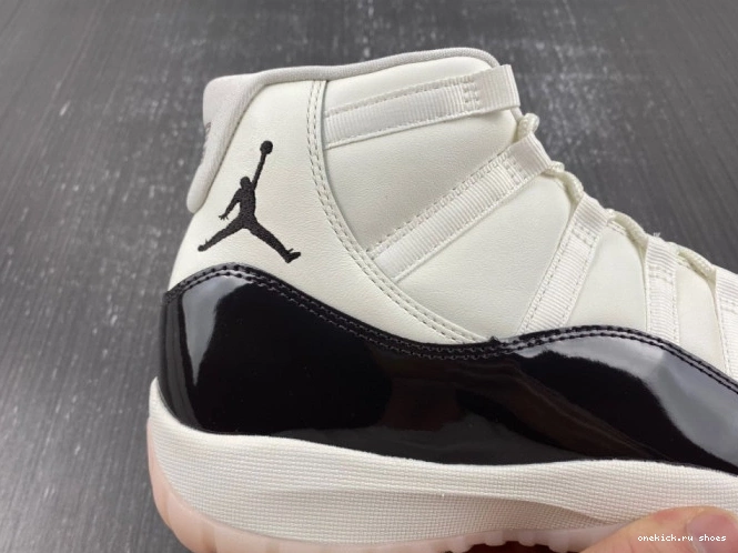Cheap 11 Jordan AR0715-101 Air Neapolitan 0825